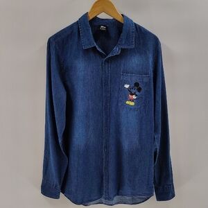 Disney Our Universe Button Up Size Medium Oversized Mickey Pluto Graphic